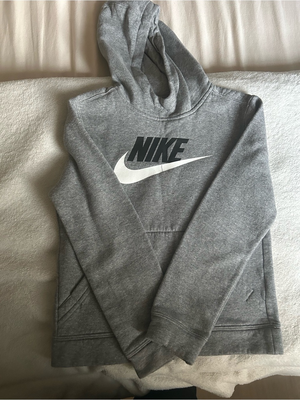 Nike kids 6-7 years Gray Crewneck Hoodie